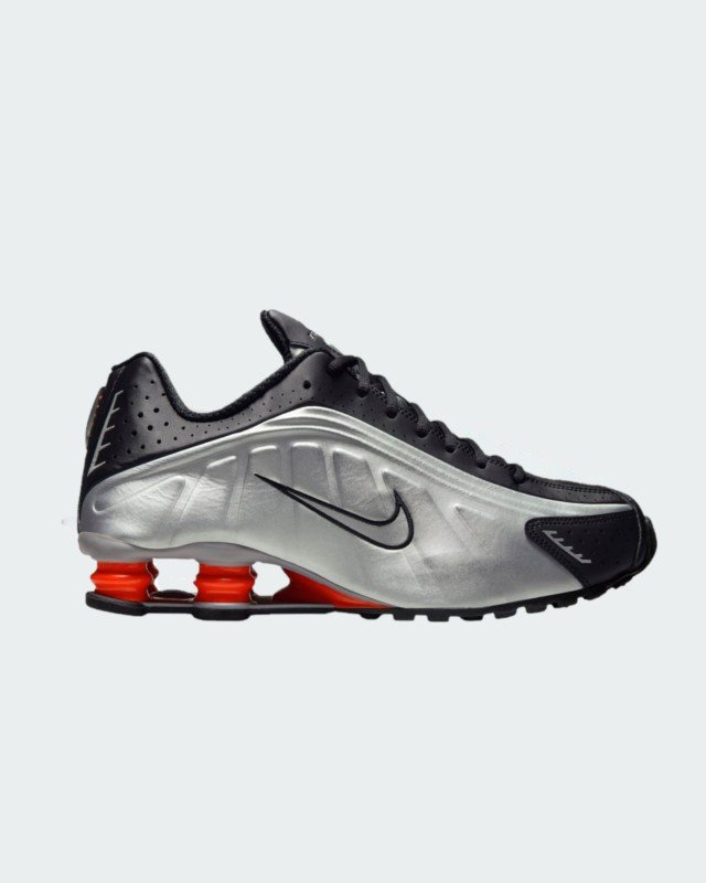 NIKE SHOX R4 NIKE